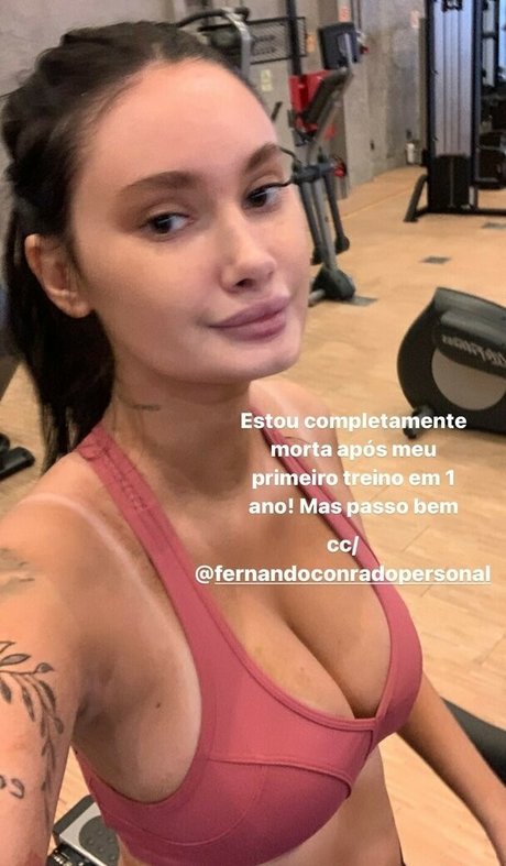 Photo nue de fuite OnlyFans de Ml4ura