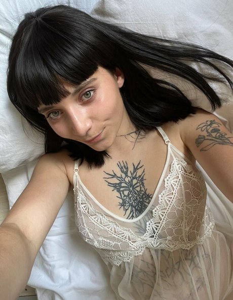 Photo nue de fuite OnlyFans de Alazeya
