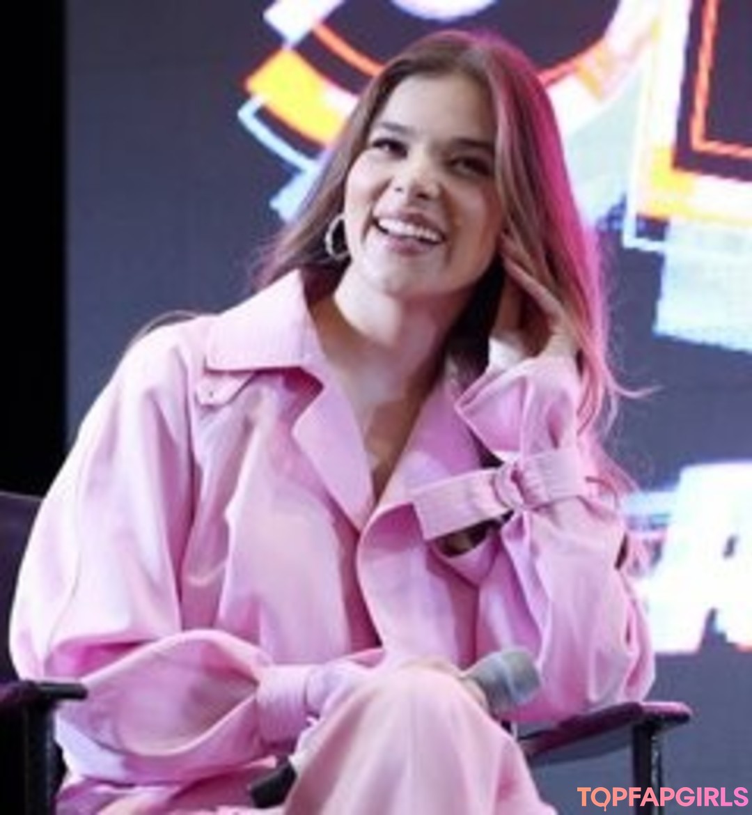 Photo nue de fuite OnlyFans de Hailee Steinfeld #1012