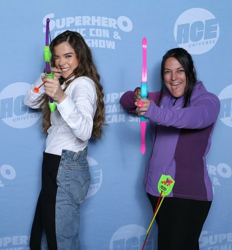 Hailee Steinfeld