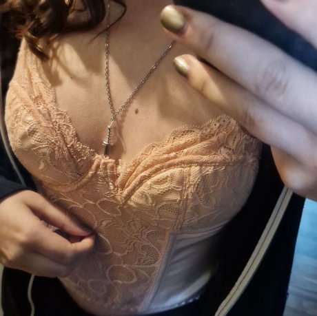 Photo nue de fuite OnlyFans de Sleepybunny