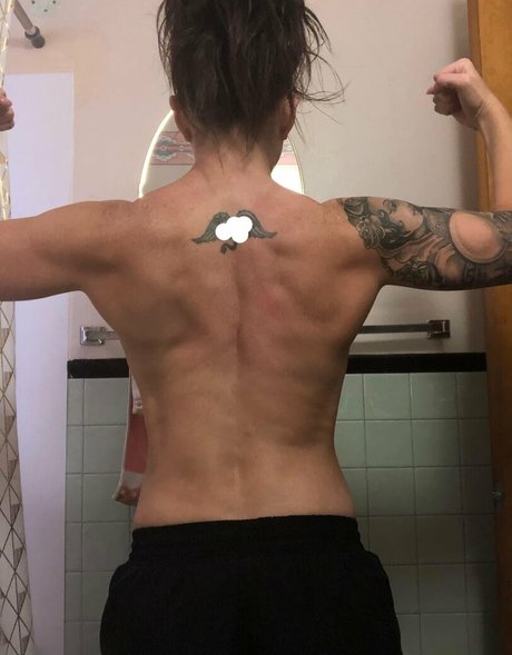 Photo nue de fuite OnlyFans de Noplainjane