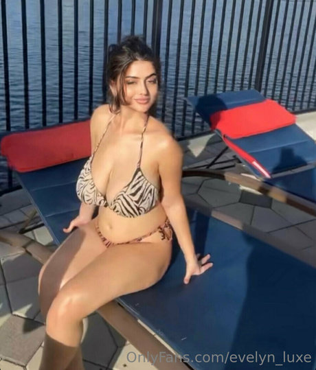 Photo nue de fuite OnlyFans de Evelynluxe