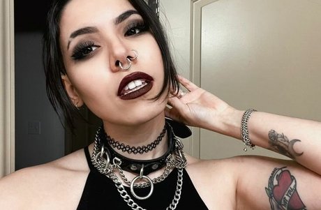 Photo nue de fuite OnlyFans de Luna Bloom