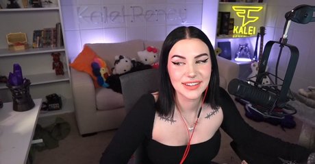 Photo nue de fuite OnlyFans de Kalei