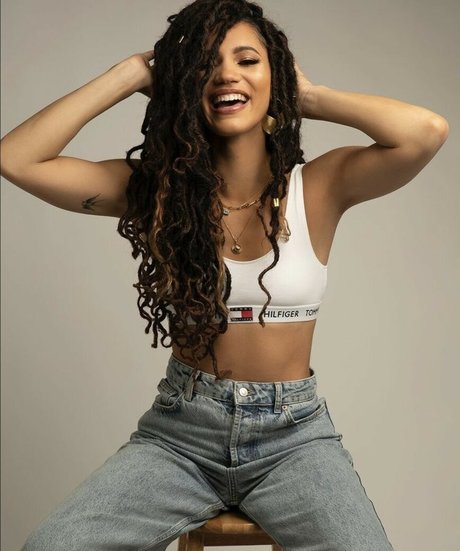 Photo nue de fuite OnlyFans de Vick Hope