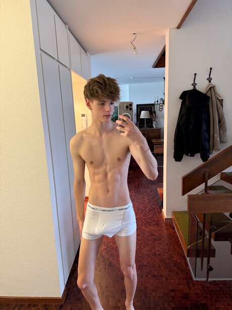 Photo nue de fuite OnlyFans de Anepicboy