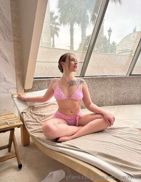 Photo nue de fuite OnlyFans de Alexandra Wayne
