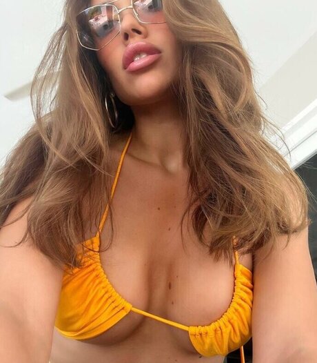 Luxury Girl