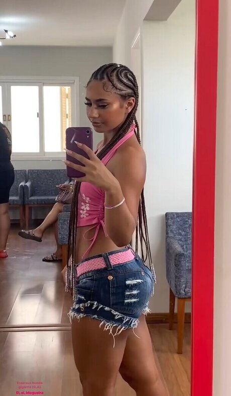 Photo nue de fuite OnlyFans de Baddiejuu