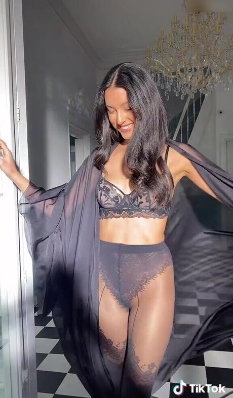 Rebecca Mir