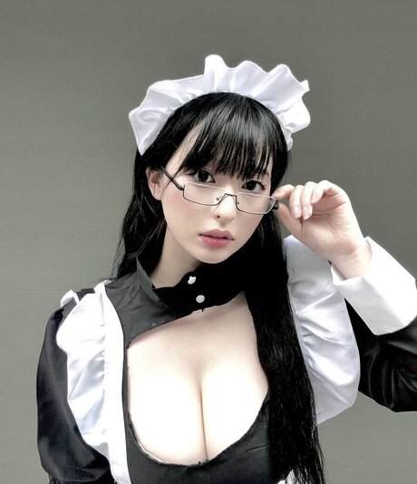 Momoka Akari