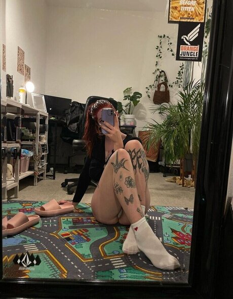Photo nue de fuite OnlyFans de Kirajulie