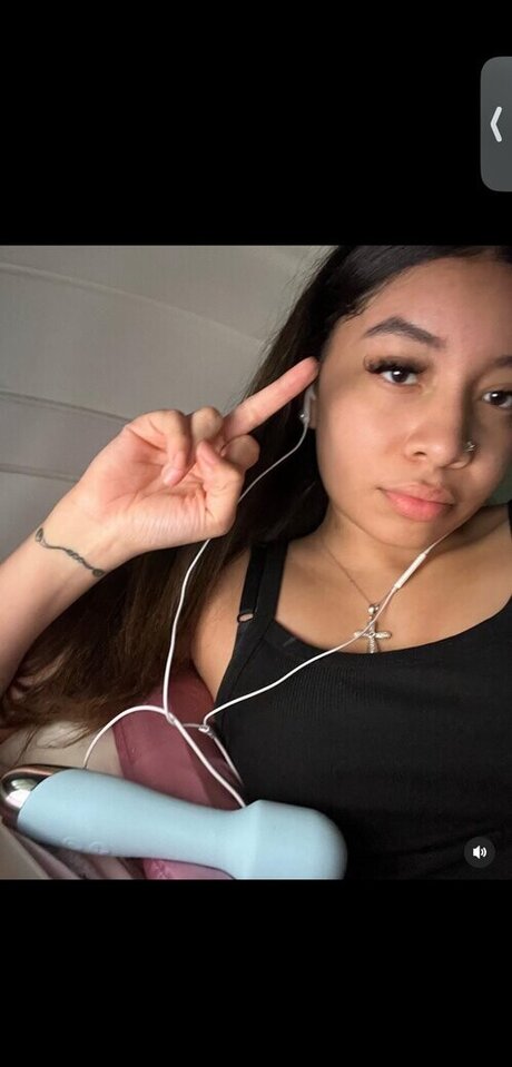 Photo nue de fuite OnlyFans de Mayabuckets