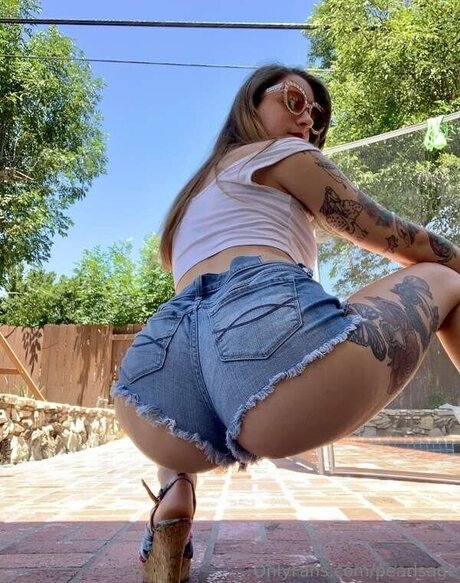 Pearl Sage - Hairy Queen