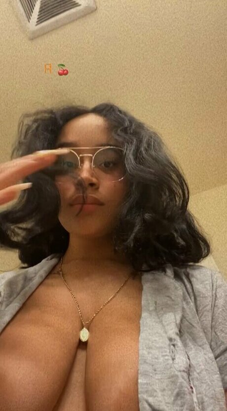 Photo nue de fuite OnlyFans de Mandaavision
