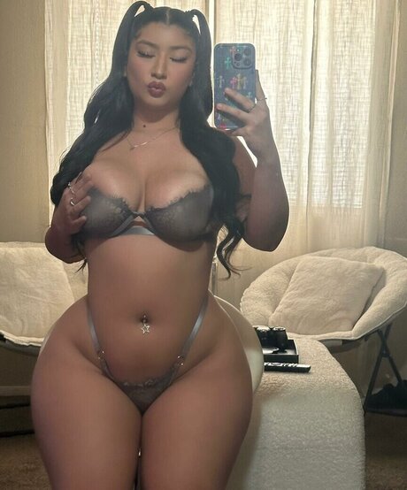 Photo nue de fuite OnlyFans de Thaonenonlyyb