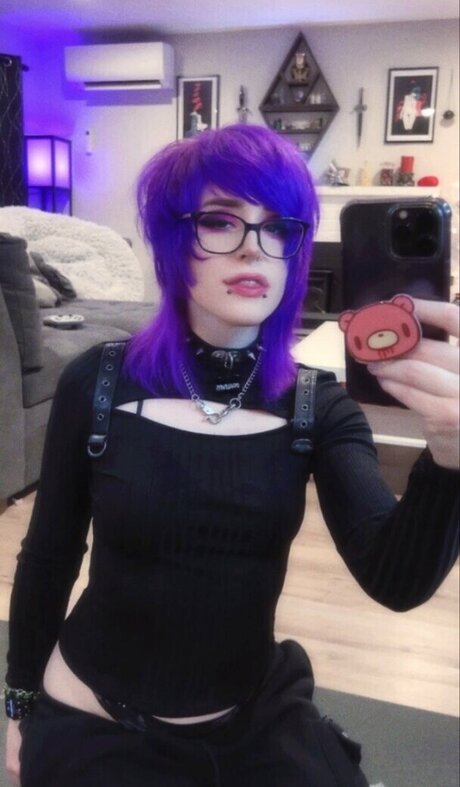 Photo nue de fuite OnlyFans de Devilpuppi