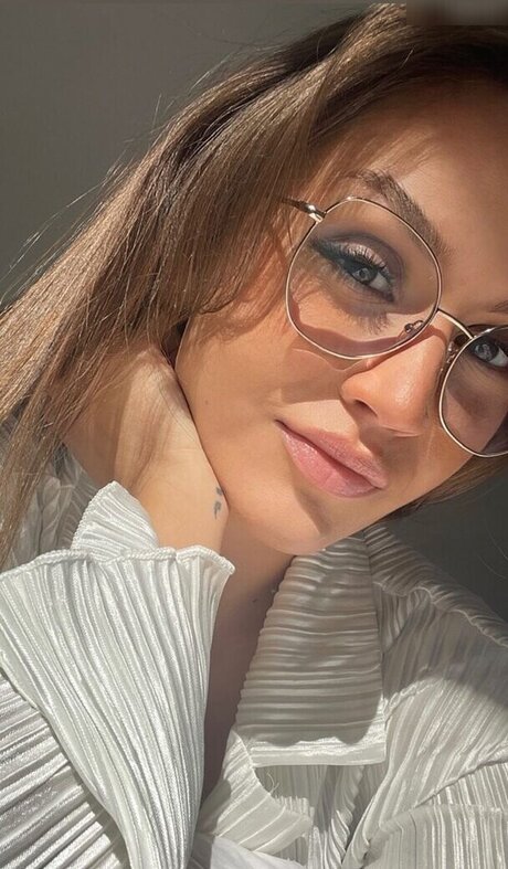 Photo nue de fuite OnlyFans de Lisasrmst