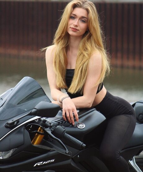 Xh.elen.ax2 / Helena