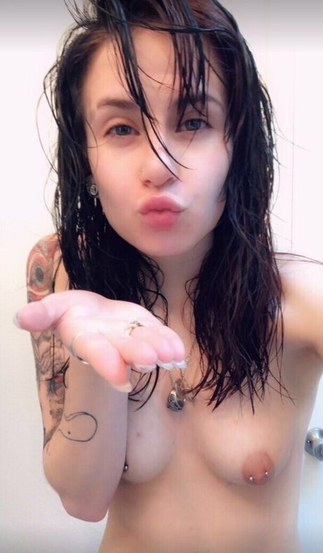 Photo nue de fuite OnlyFans de Satansbountryhunter