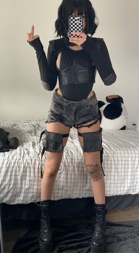 Photo nue de fuite OnlyFans de Ne0nprincess
