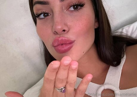 Photo nue de fuite OnlyFans de Miamelanie