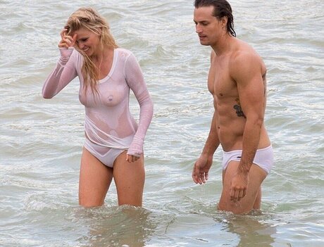 Lara Stone