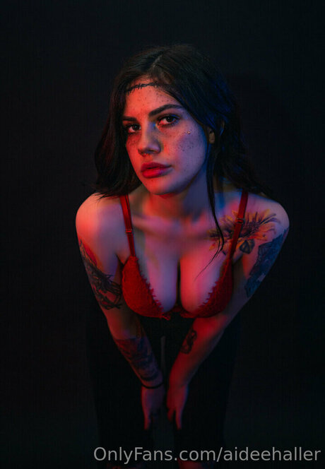 Photo nue de fuite OnlyFans de Aidee Haller