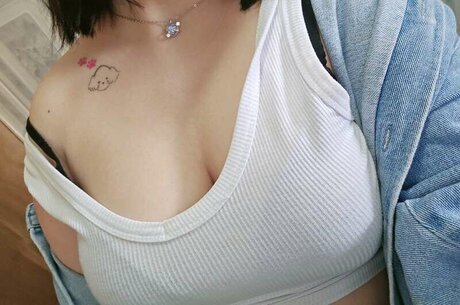 Photo nue de fuite OnlyFans de Lullabyneko