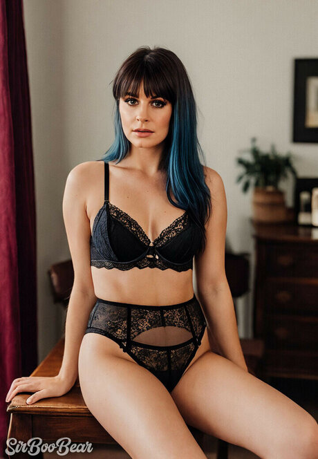 Courtney Laplante