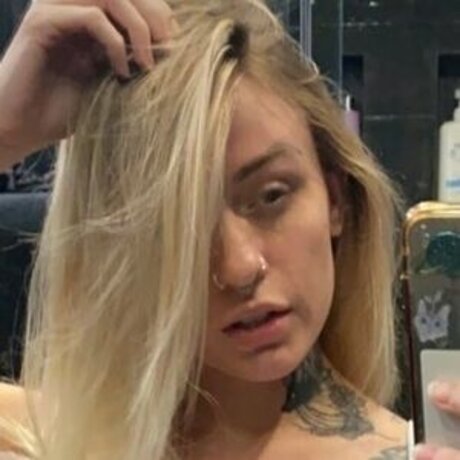 Photo nue de fuite OnlyFans de Darnit Domi
