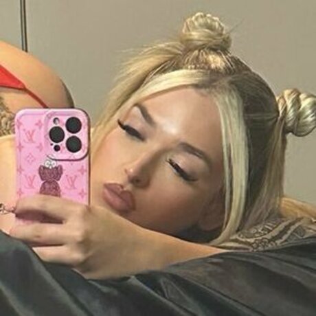Photo nue de fuite OnlyFans de Kiwikenz