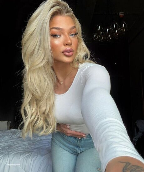 Elaine Victoria