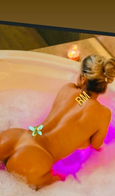 Photo nue de fuite OnlyFans de Roberta Moreto