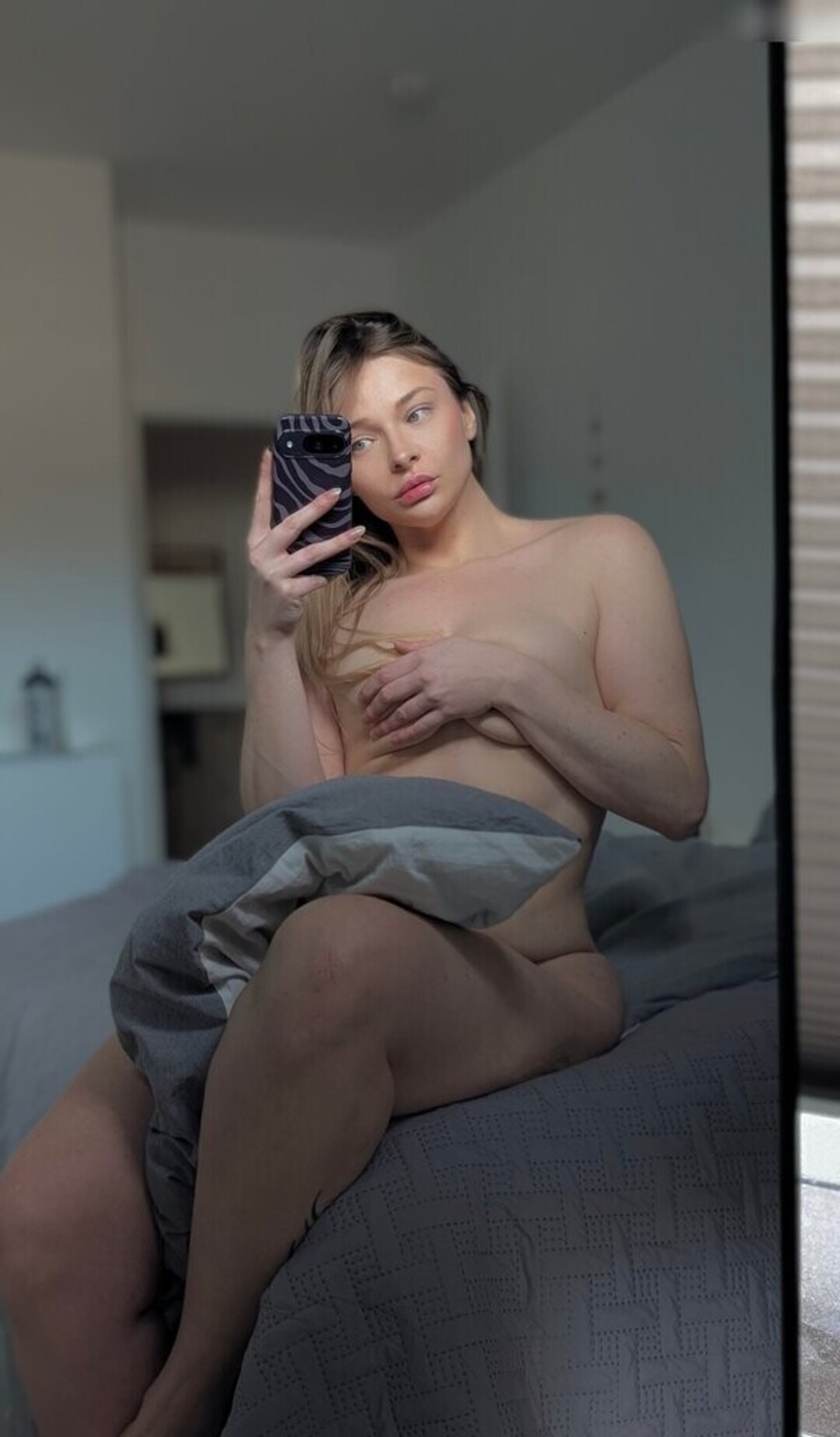 Photo nue de fuite OnlyFans de Neeviliciouz #1136