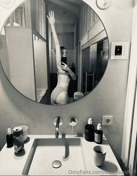 Photo nue de fuite OnlyFans de Kate Nash