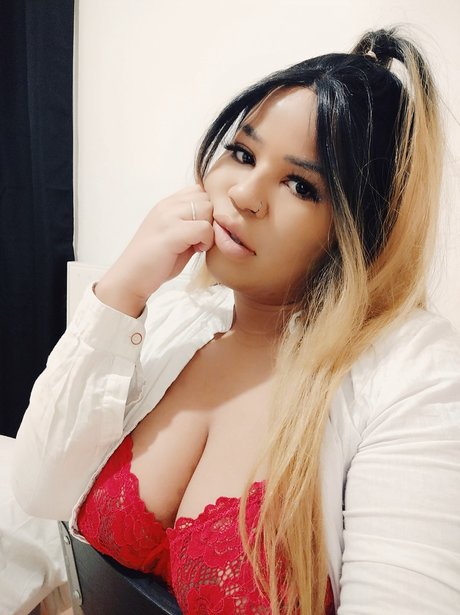 Photo nue de fuite OnlyFans de Laura Elizabeth