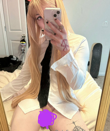Photo nue de fuite OnlyFans de Waifuta