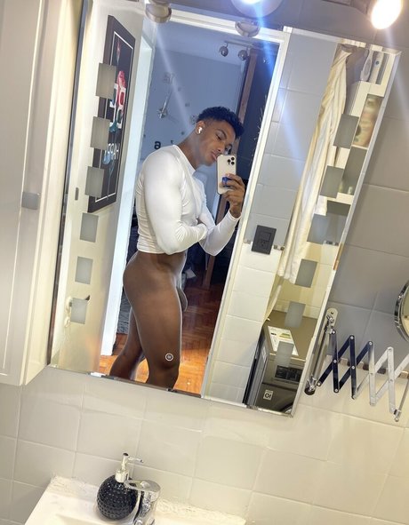 Photo nue de fuite OnlyFans de Imrogerfree