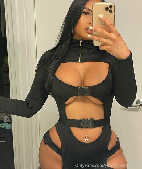 Photo nue de fuite OnlyFans de Yinethcolombiana