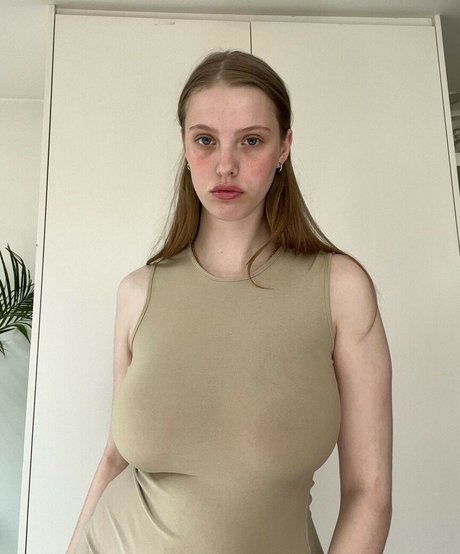 Photo nue de fuite OnlyFans de Eliza Goldsmith