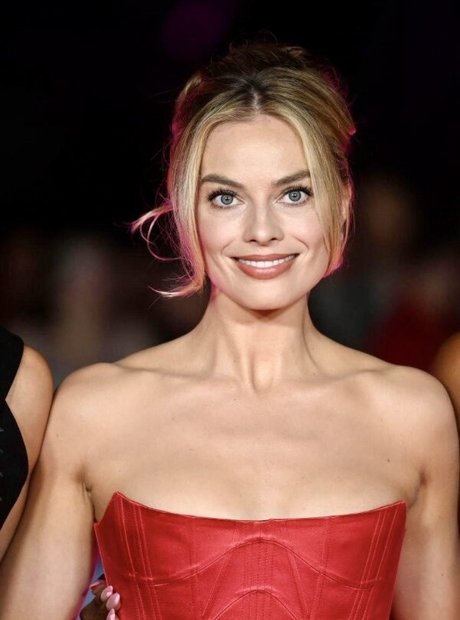 Margot Robbie