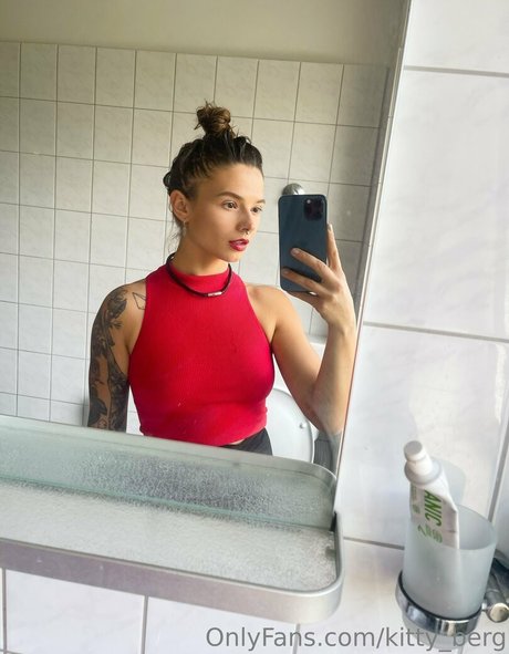 Photo nue de fuite OnlyFans de Kitty Berg