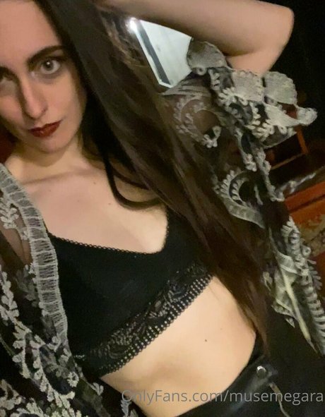 Photo nue de fuite OnlyFans de Musemegara
