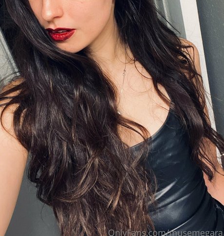 Photo nue de fuite OnlyFans de Musemegara