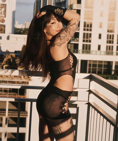 Photo nue de fuite OnlyFans de Sarah Lo