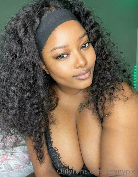 Photo nue de fuite OnlyFans de Teenypie