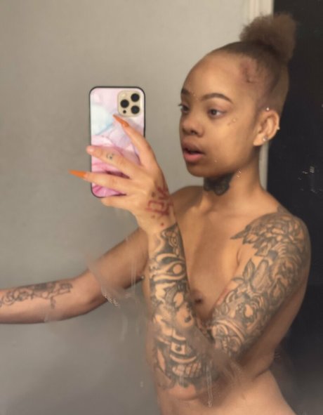 Photo nue de fuite OnlyFans de Tiffanylannettevip