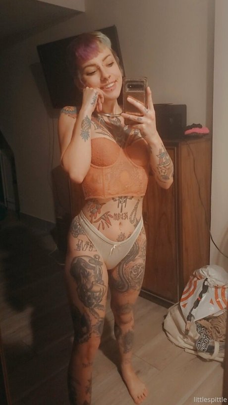 Photo nue de fuite OnlyFans de Littlespittle